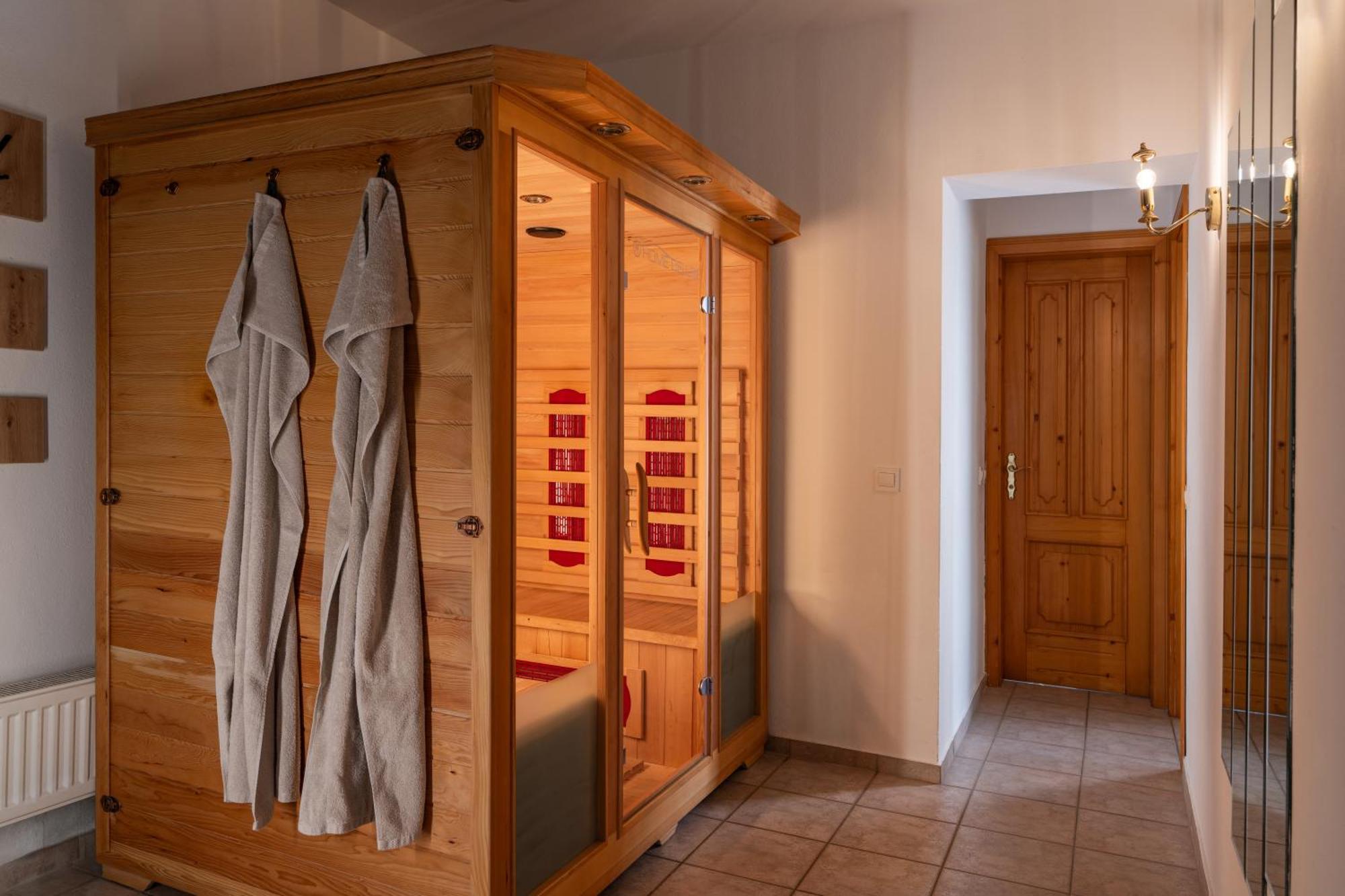 Vila Grad Bled - Sauna & Hot Tub Bagian luar foto