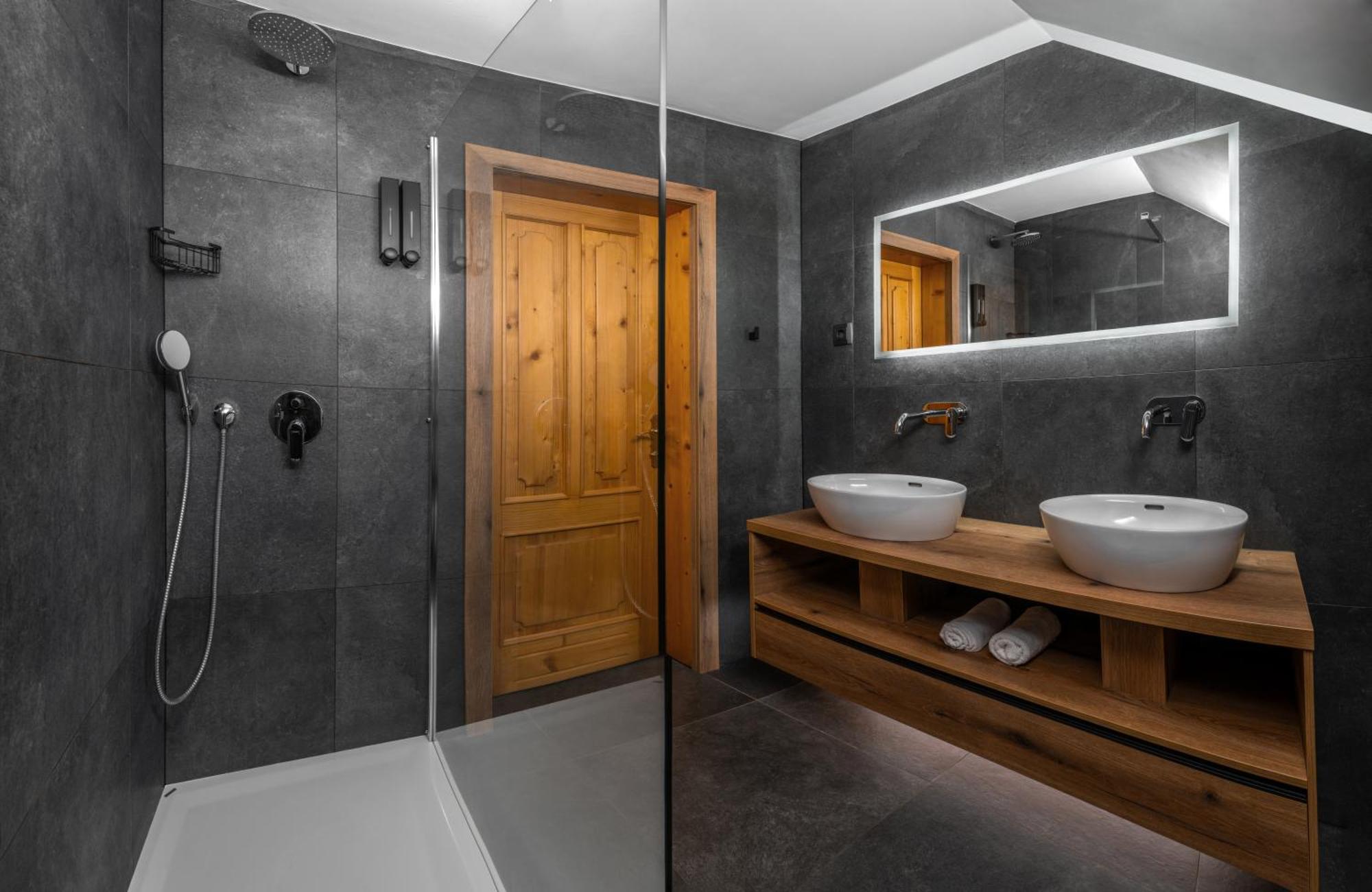 Vila Grad Bled - Sauna & Hot Tub Bagian luar foto